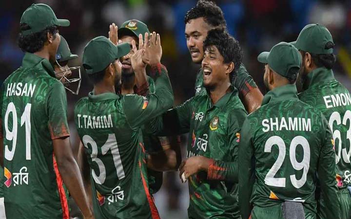 আইরিশদের ১১৭ রানে গুটিয়ে দিল টাইগাররা